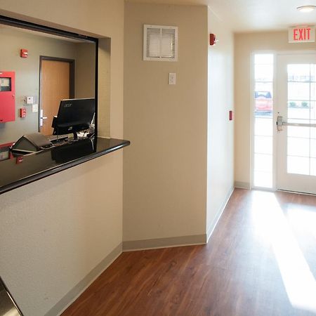 Woodspring Suites Topeka Esterno foto