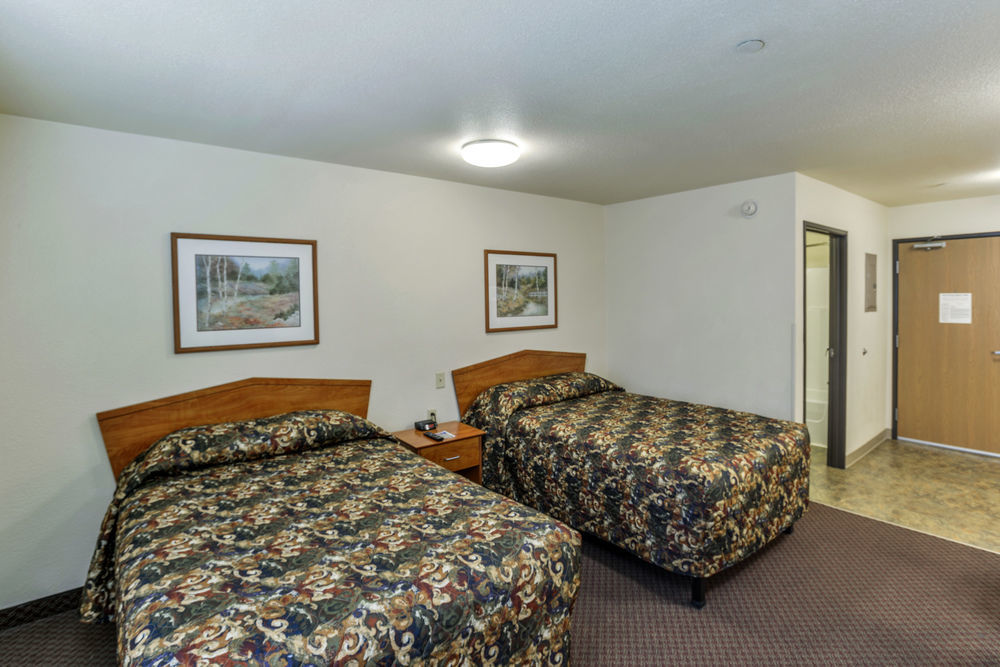 Woodspring Suites Topeka Esterno foto